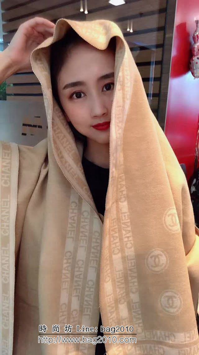 CHANEL香奈兒 2018年度最新火爆款 條紋百搭羊絨混紡圍巾 LLWJ6797